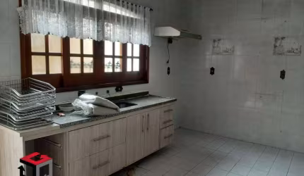 Sobrado à venda 3 quartos 1 suíte 2 vagas Palermo - São Bernardo do Campo - SP