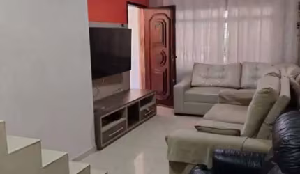 Sobrado à venda 3 quartos 2 vagas Capuava - Santo André - SP