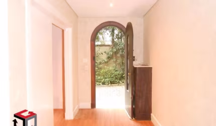 Sobrado para aluguel 6 quartos 1 vaga Higienópolis - São Paulo - SP