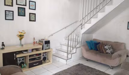 Sobrado com 148m² localizado no Bairro Nova Gerti em São Caetano do Sul - SP.
