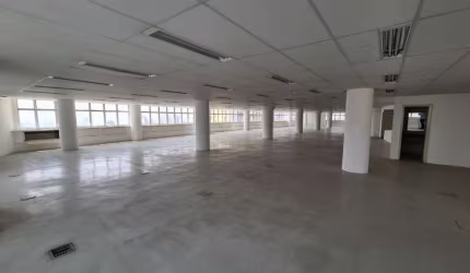 Conj. de 930m² na República em São Paulo - SP