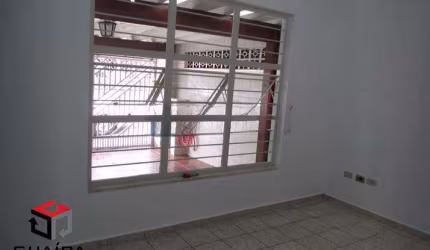Casa de 110m² no Alves Dias em SBC - SP