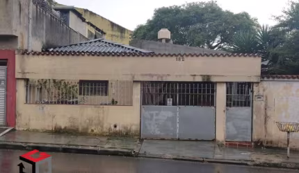 Terreno com casa antiga próximo a Av. Sen Vergueiro