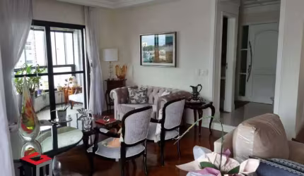 Apartamento amplo com 208m² localizado no Bairro Baeta Neves em São Bernardo do Campo- SP.