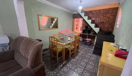 Sobrado de 165m² / Bairro Independência em SBC