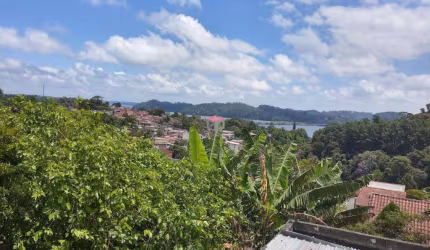 Ótimo Sobrado no Riacho Grande à venda – Ideal para Residência, Buffet ou Restaurante