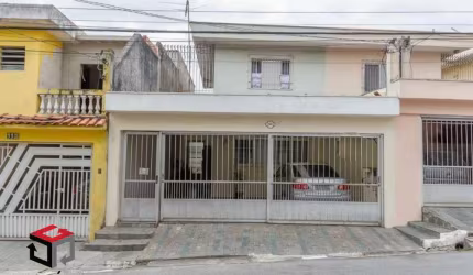 Casa à venda, 276,33 m² com 3 dormitórios, 3 suítes, 2 vagas - Centro Diadema.