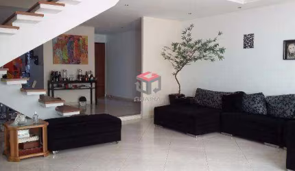 Sobrado de 250m² no Montanhão em São Bernardo do Campo/SP.