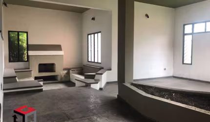 Sobrado de 485m² no Bairro Dos Casa em São Bernardo do Campo - SP