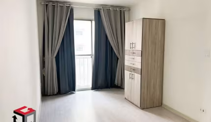 Apartamento Vila Mariana 40 m² ao lado do metrô, 1 vaga, lavanderia, 1 quarto, sala e varanda, cozinha com armários, ótima localização. Conheça!