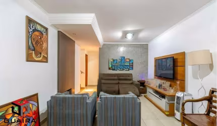 Sobrado Baeta Neves à venda com 255m², 4 quartos e 3 vagas