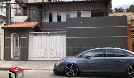 Sobrado à venda 3 quartos 3 suítes 8 vagas no Bairro Valparaíso - Santo André - SP