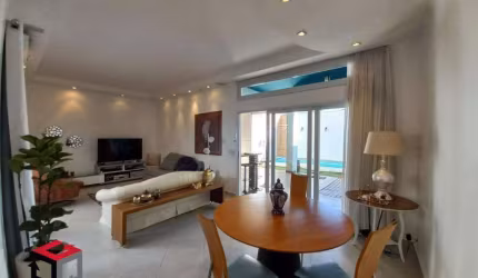 Casa ampla com 280m² localizada no Bairro Santa Terezinha em Santo André/SP.