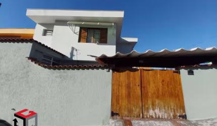 Sobrado à venda 2 quartos 5 vagas Oratório - Santo André - SP