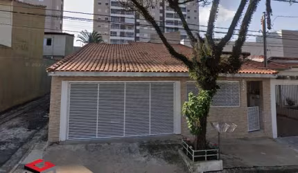 Casa de 213m² no Jardim Hollywood em São Bernardo Do Campo- SP.