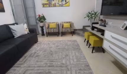 Sobrado com 125m², localizado na Vila Floresta em Santo André- SP