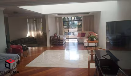 Sobrado à venda 8 quartos 3 suítes 7 vagas Centro - São Bernardo do Campo - SP