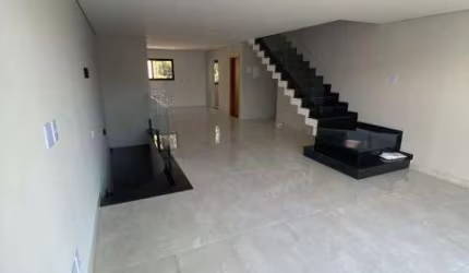 Sobrado à venda 3 quartos 3 suítes 4 vagas Demarchi - São Bernardo do Campo - SP