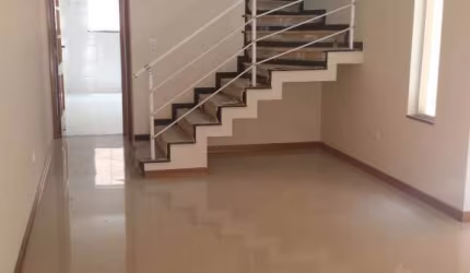 Sobrado com 170 m² localizado no Bairro Dos Casa em São Bernardo do Campo - SP.