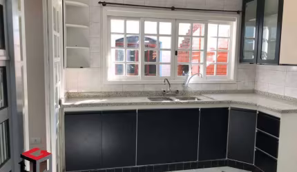Sobrado de 312m² no Bairro Bom Pastor em Santo André - SP
