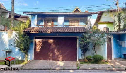 Sobrado à venda 3 quartos 1 suíte 4 vagas Dos Finco - São Bernardo do Campo - SP