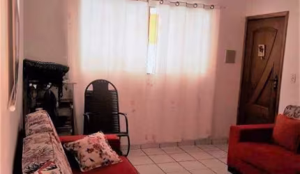 Casa Térrea com 02 dormitórios amplos, 02 vagas e edícula