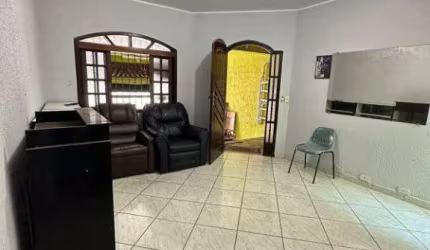 Casa- 210m², Alves Dias- São Bernardo do Campo - SP