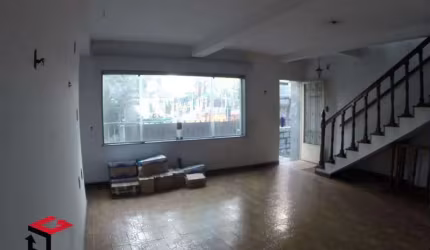 Excelente sobrado comercial no bairro em Jardim Santo André - SP