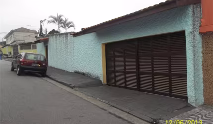 Casa 173 M² Localizada no Bairro Taboão em São Bernardo do Campo/SP.