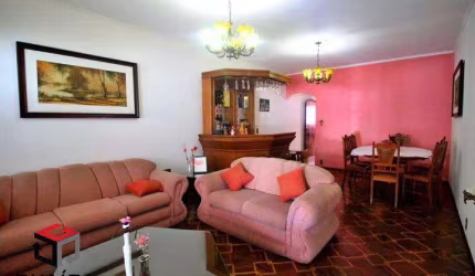 Sobrado com 175m² localizado no Bairro Marajoara em Santo André/SP.