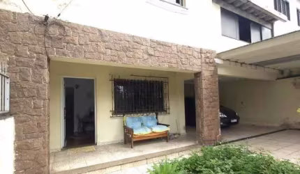 Sobrado à venda 3 quartos 4 vagas Assunção - Santo André - SP