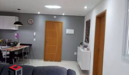 Cobertura com 225m², ampla sala 4 quartos, sendo 1 suite, escada interna e elevador e 4 vagas de garagem