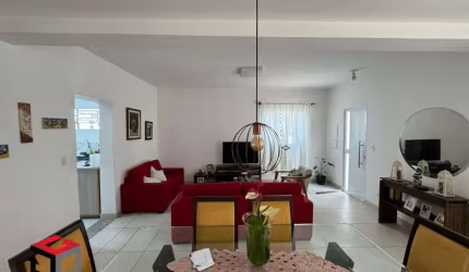 Sobrado à venda 4 quartos 1 suíte 5 vagas Jardim - Santo André - SP