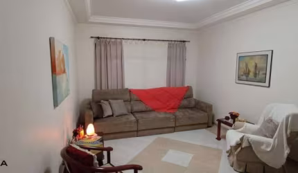 Sobrado à venda 3 quartos 3 suítes 2 vagas Rudge Ramos - São Bernardo do Campo - SP