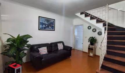 Sobrado de 145m² no Bairro do Estádio em Santo André - SP.