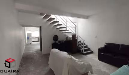 Sobrado à venda 4 quartos 2 suítes 3 vagas Matriz - Mauá - SP
