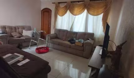 Sobrado à venda 4 quartos 1 suíte 4 vagas Das Nações - Santo André - SP