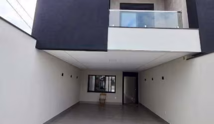 Sobrado à venda com 3 quartos, totalizando 200 m², localizado no Rudge Ramos, em São Bernardo do Campo.