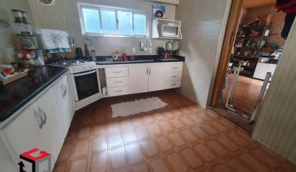 Casa à venda 2 quartos 2 vagas Jaçatuba - Santo André - SP