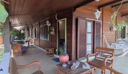 Casa à venda 4 quartos 1 suíte 8 vagas São Francisco - Mauá - SP