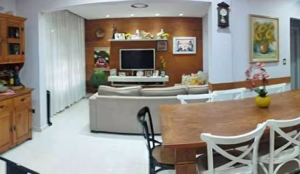 Casa de 230 m² no Bairro Anchieta em São Bernardo do Campo - SP