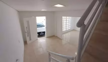 Sobrado à venda 3 quartos 2 suítes 2 vagas Centro - Santo André - SP