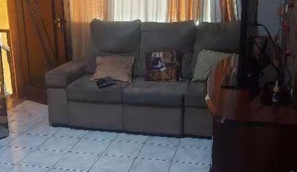 Sobrado à venda 3 quartos 1 suíte 2 vagas Novo Oratório - Santo André - SP