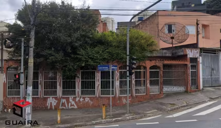 Terreno á vendana Av. André Ramalho com 242m² - Santo André