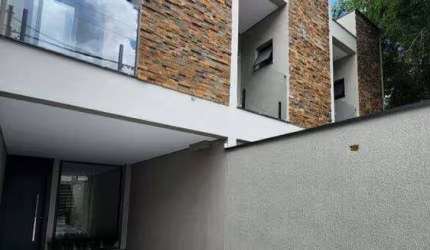 Sobrado Residencial 143 m² com 3 Suítes no Bosque da Saúde.