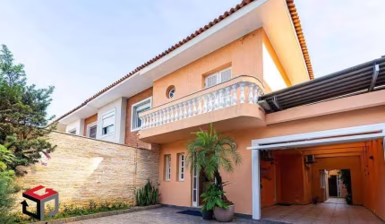 Sobrado de 220m² no Jd. Paulistano em São Paulo - SP