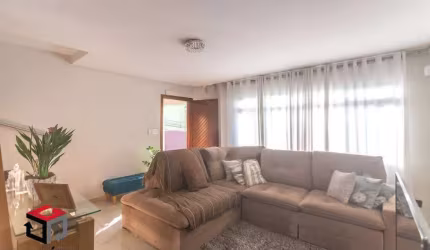 Sobrado de 320m² no Jordanópolis em São Bernardo do Campo - SP