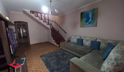 Sobrado amplo com 200m² localizado na Vila Pires em Santo André/SP.