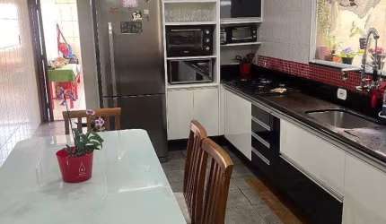 Sobrado à venda 3 quartos 1 suíte 2 vagas Nova Petrópolis - São Bernardo do Campo - SP