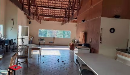 Sobrado à venda 4 quartos 1 suíte 6 vagas Demarchi - São Bernardo do Campo - SP